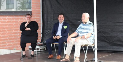 Ernst Zech aus Bovenden zusammen mit Prof. Alexandra Engel und Landrat Marcel Riethig