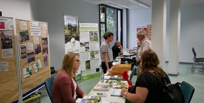 Beratungsgespräche beim Freiwilligentreffen 2023 in Osterode am Harz (Foto: Andreas Bergau) Beratungsgespräche beim Freiwilligentreffen 2023 in Osterode am Harz (Foto: Andreas Bergau)